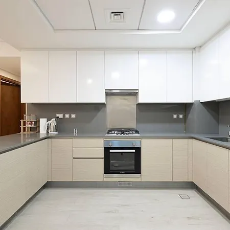 First Class 2Br Expansive Balcony Oasis Dubai Exterior photo